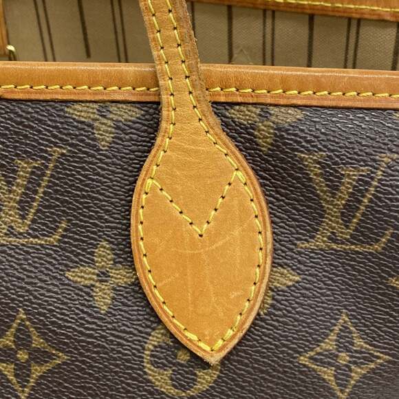 LOUIS VUITTON Brown Monogram Neverfull MM Tote Bag - Picture 8 of 14